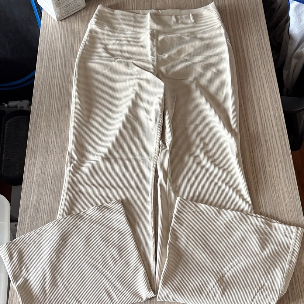 Old Navy PowerSoft Ribbed Wide Leg Pants Cream Size M